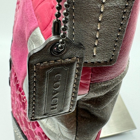 COACH HOLIDAY Grey/Pink Leather/Mixed Signature Patchwork Crossbody Purse EUC - Picture 7 of 17